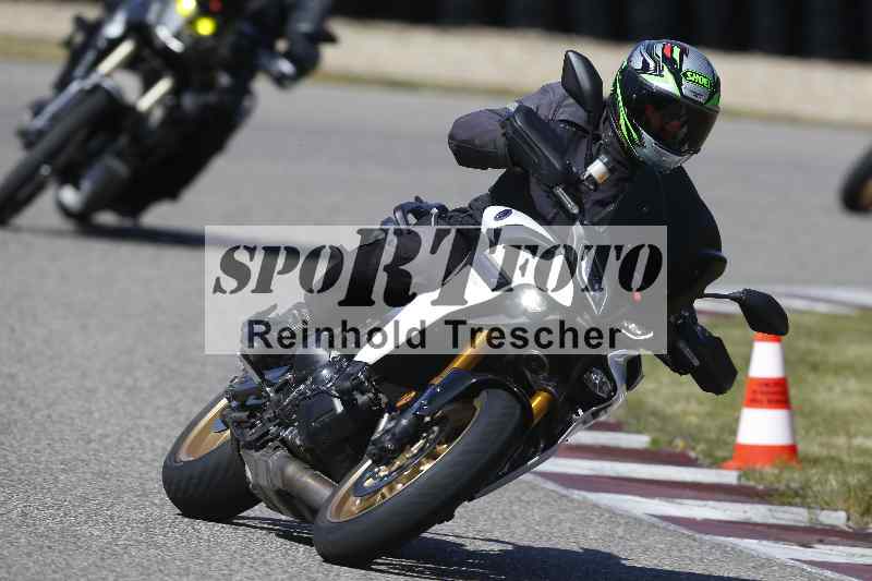 /01 02.04.2026 MAZ ADR/Gruppe rot/unklar